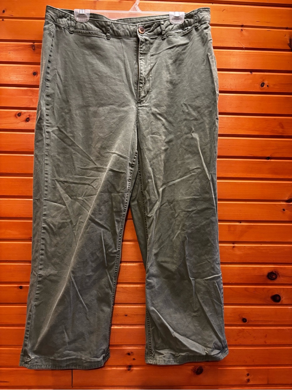 Old Navy women’s Olive Chinos
